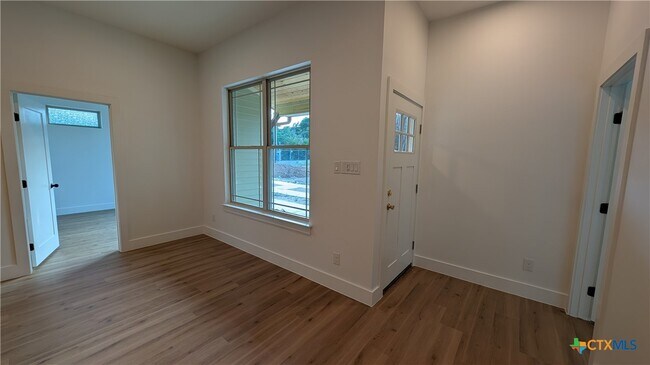 Building Photo - 1108 Chestnut St