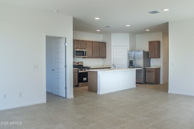 Building Photo - 9833 W Monterey Way