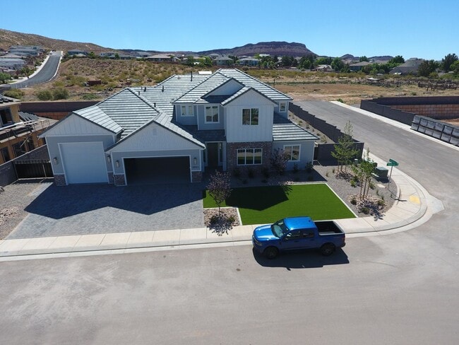 Building Photo - Stunning 5 Bedroom Home with Premium Upgrades Throughout