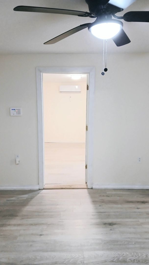 Building Photo - 408 Bowen Ave