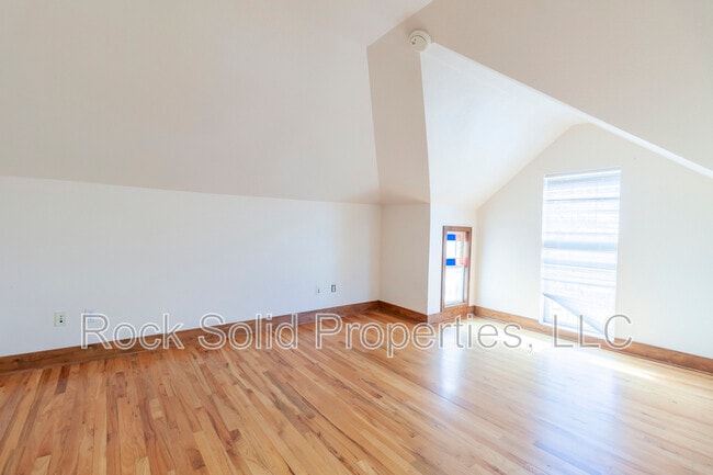 Building Photo - 1717 House Ave