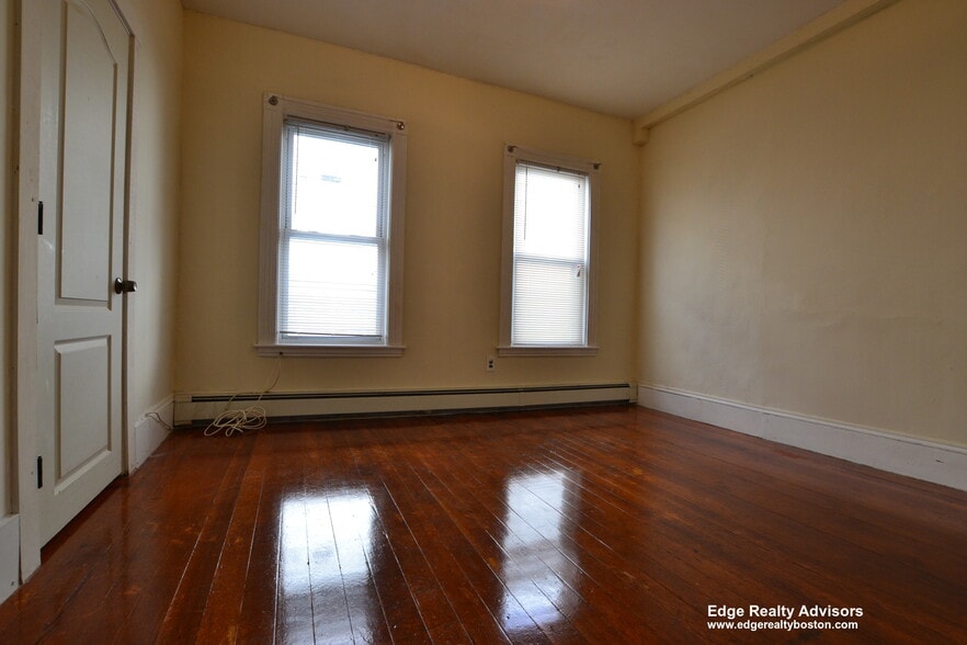 Building Photo - 3 Washburn Ter