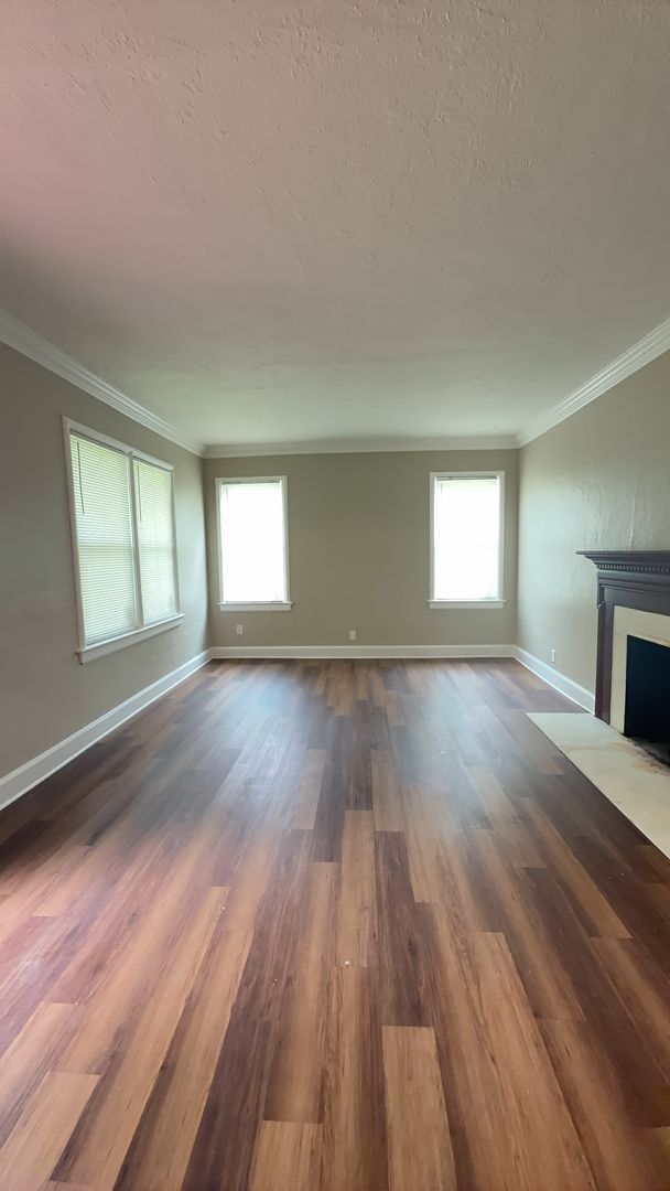 Building Photo - “Check Out This Amazing 3 bed 1.5 bath Home”