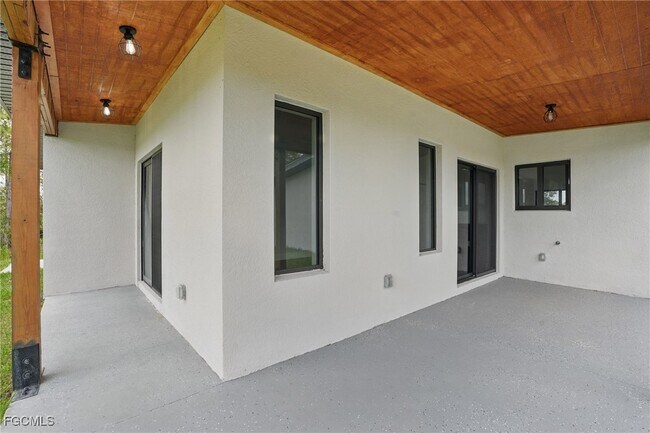 Building Photo - 2815 45th St W