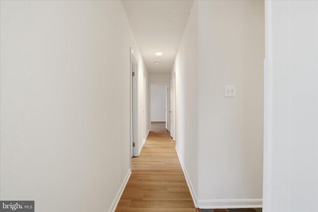 Building Photo - 14017 Broomall Ln