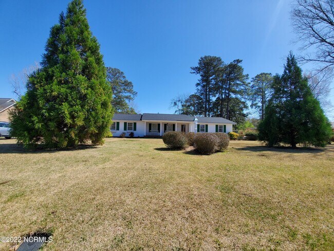 Building Photo - 6325 Niblick Rd