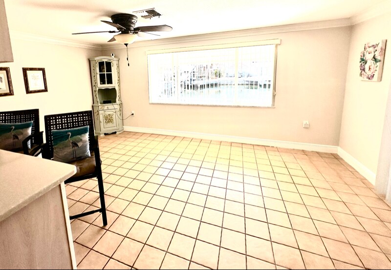 Building Photo - 13729 Cox Ave