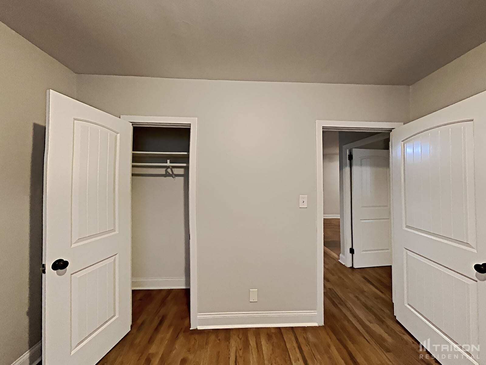 Building Photo - 3226 Draper Ave