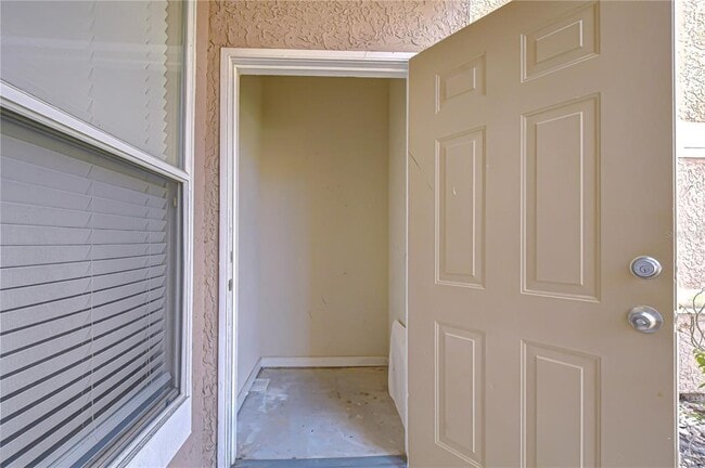 Building Photo - 17942 Villa Creek Dr