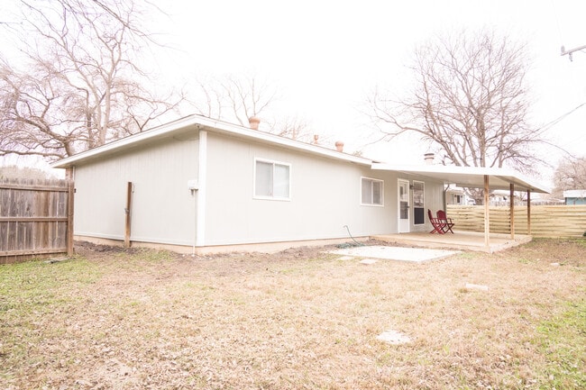 Building Photo - 13815 Evanswood