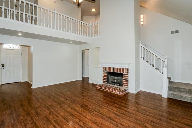 Building Photo - 1135 Mossy Knoll Dr