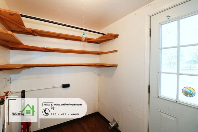 Building Photo - 4207 Balls Ferry Rd