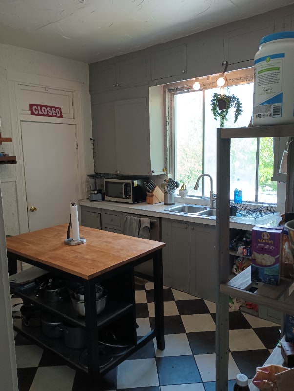 Building Photo - 1210 Sherman Ave