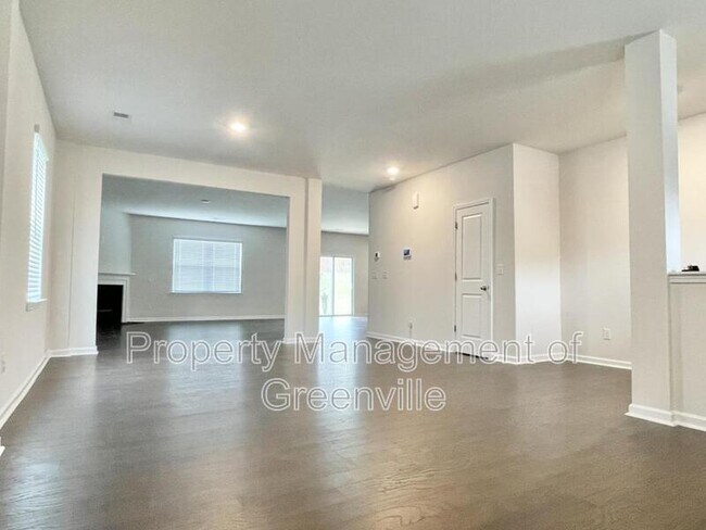 Building Photo - 301 Millridge Rd