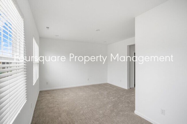 Building Photo - Spacious 3-Bed / 2.5-Bath Townhome with First-Floor Den, Hardwood Floors & 1-Car Garage – Wendell...