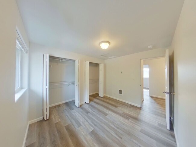 Building Photo - 1990 N 10th St