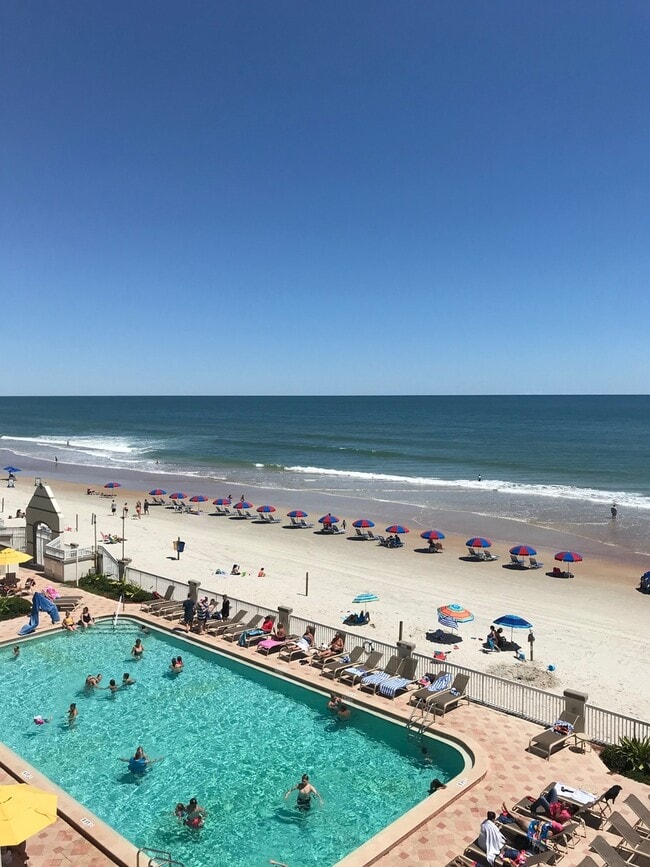 Building Photo - Ocean FRONT Studio! Amazing and must see! DEPOSIT-FREE Renting option thru OBLIGO! Deposit Altern...