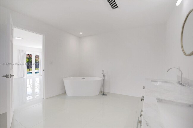 Building Photo - 17750 SW 80th Ct