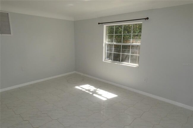 Building Photo - 4955 16th Ave N