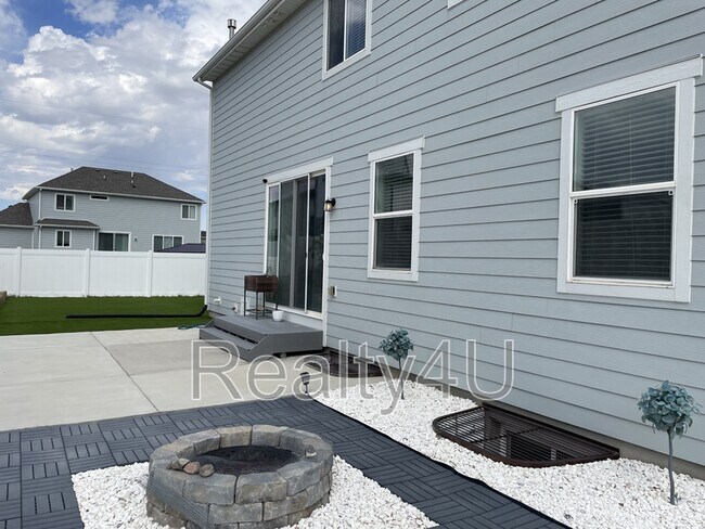 Building Photo - 1031 Molly Pitcher Cir