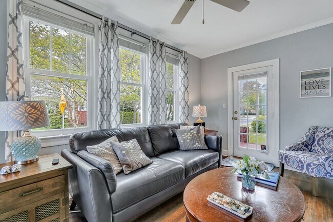 Building Photo - Beautiful Home in Desirable Ardsley Park