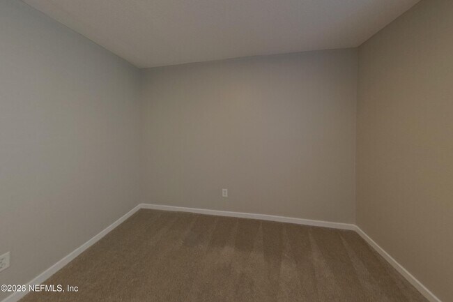 Building Photo - 12124 Roundham Ln N