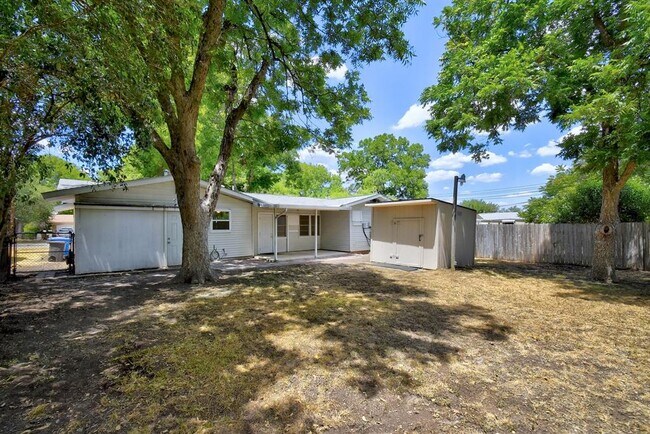 Building Photo - 430 Beryl Dr