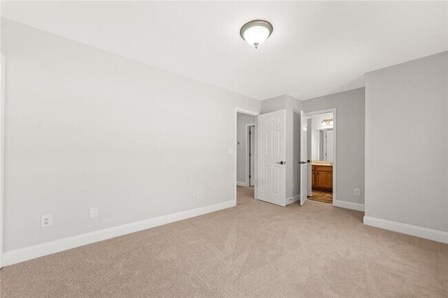 Building Photo - 3329 Rosecliff Trace NE