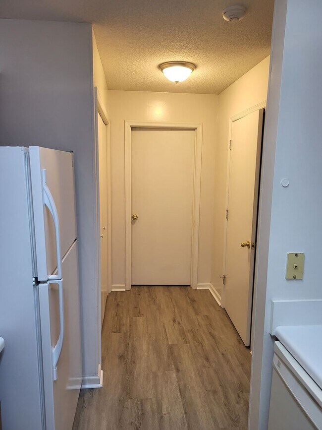 Building Photo - ADKINS RESERVE/SUMMERWIND