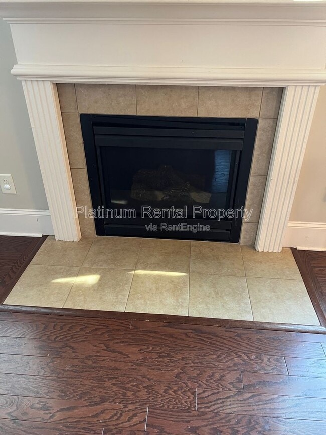 Building Photo - 4770 Leatherstone Way