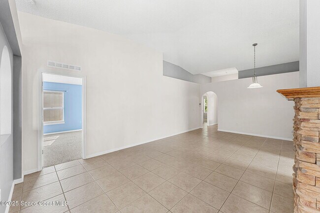 Building Photo - 2390 Savannah Blvd