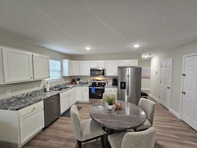 Building Photo - Amazing New Construction Wilmington Ranch