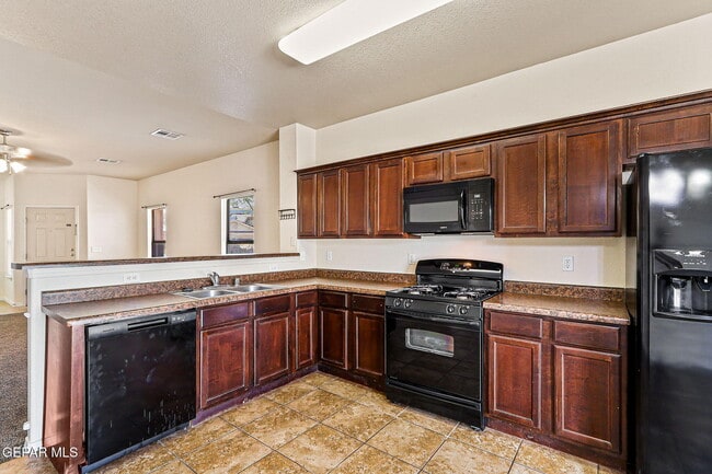 Building Photo - 4776 Joseph Rodriguez Dr