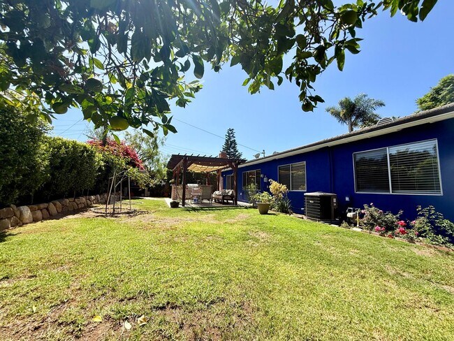 Building Photo - 74 San Dimas Ave