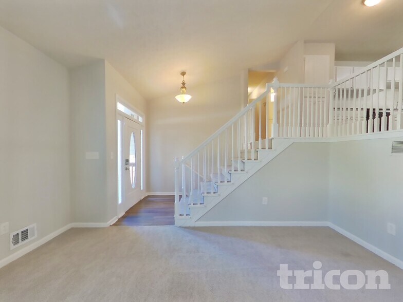 Building Photo - 1710 Hidden Shoals Dr SE