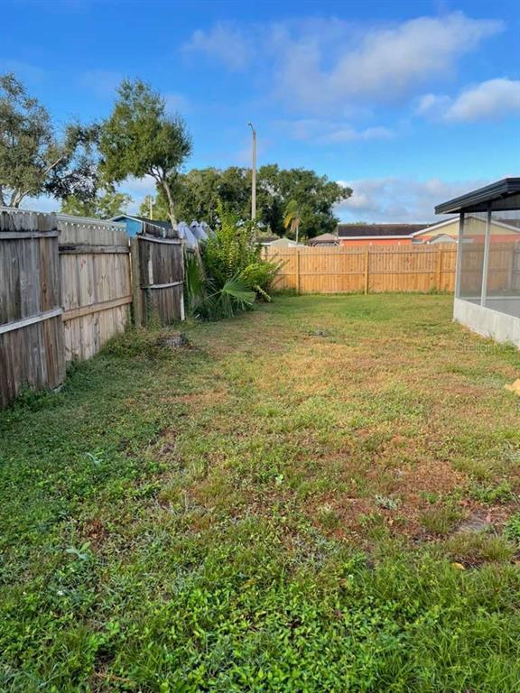 Building Photo - 10106 Royal Acres Ct