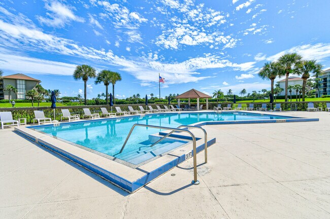 Building Photo - 501 S Seas Dr