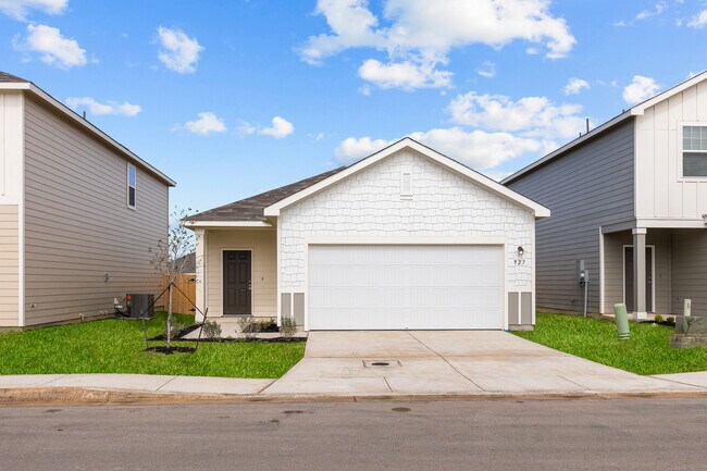 Building Photo - 927 Middlebury Farms