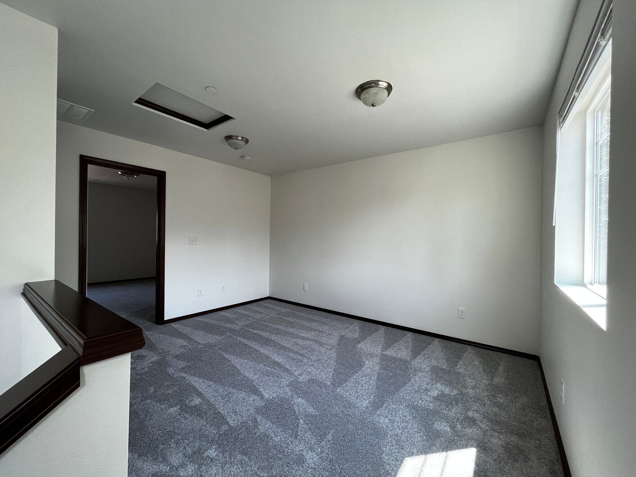Building Photo - 703 Kodiak Ln