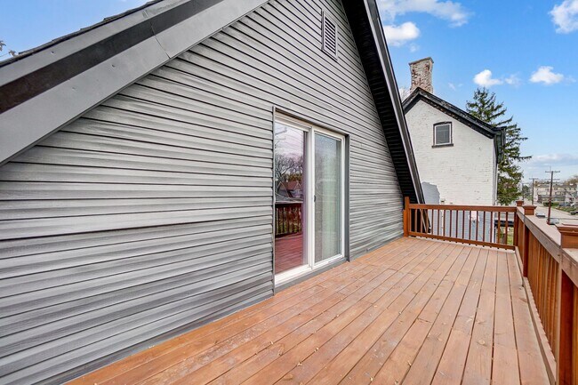 Building Photo - 1706 Sherman Ave