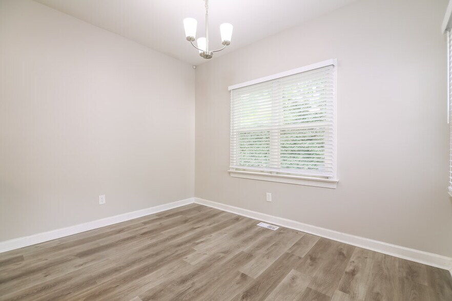 Building Photo - 7325 John Hopkins Ct