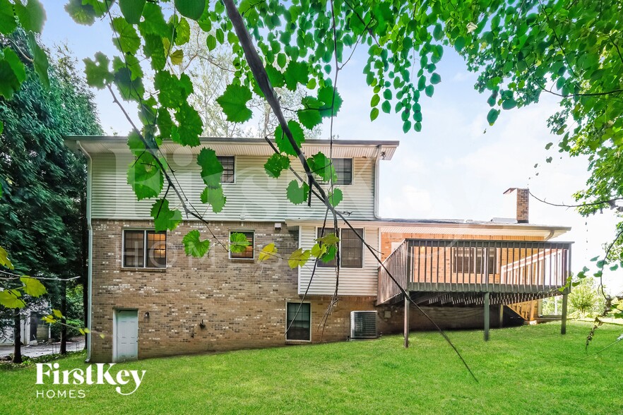 Building Photo - 5659 Fern Creek Dr SW