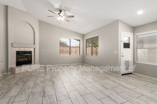 Building Photo - 9438 E Plana Ave