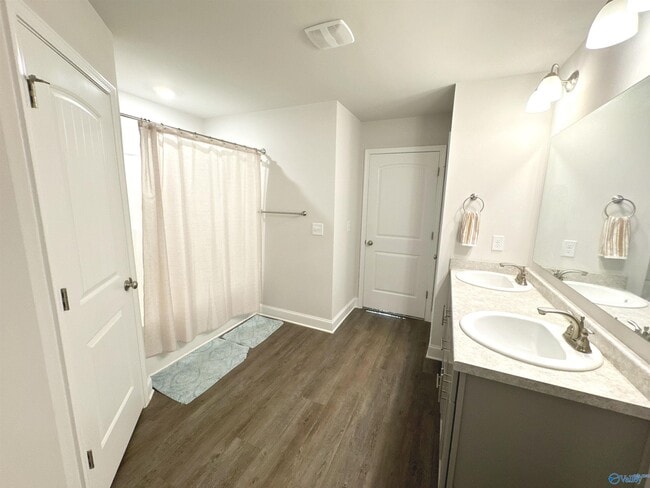 Building Photo - 14228 Wildflower Dr