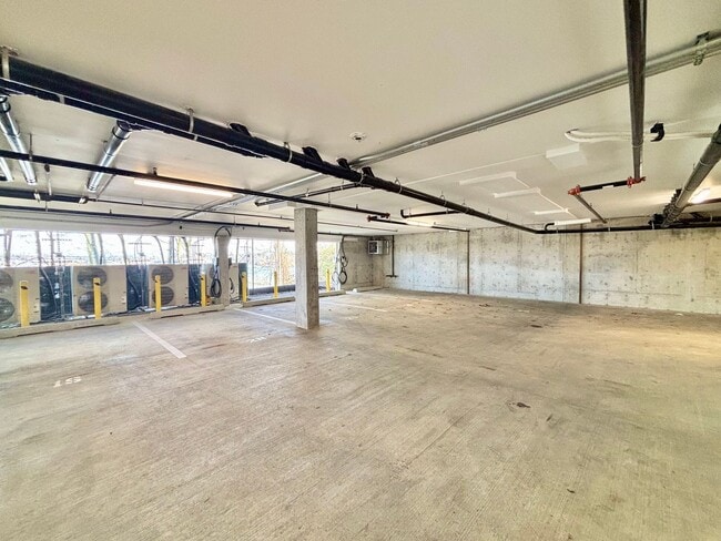 Building Photo - 2514 Dexter Ave N