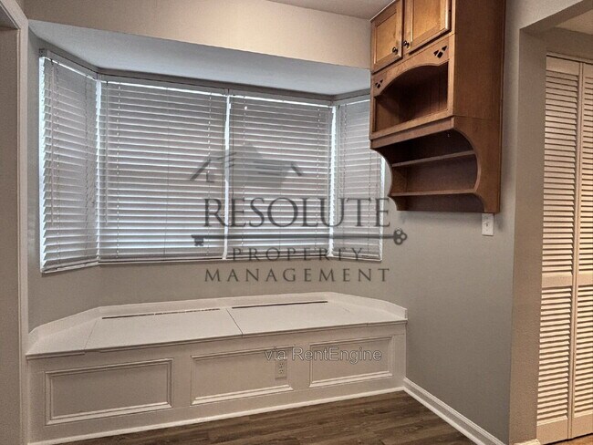 Building Photo - 7825 Falcon Rest Cir