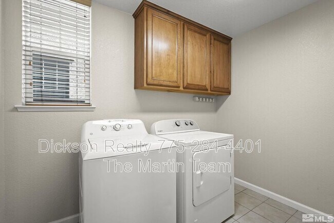 Building Photo - 3988 Dominus Dr