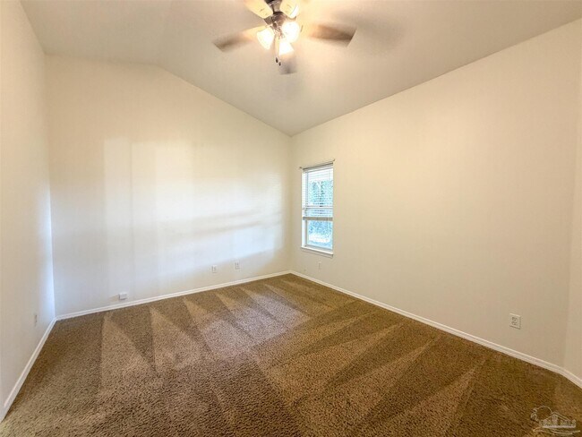 Building Photo - 8101 Treetop Ln