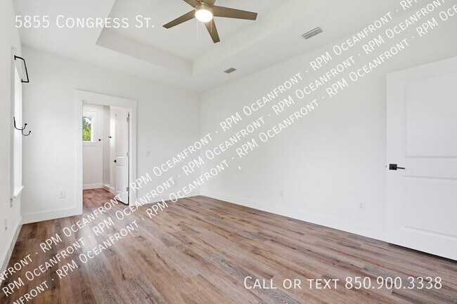 Building Photo - 5855 Congress St