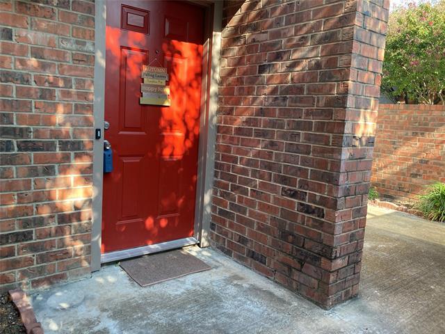 Primary Photo - 18240 Midway Rd